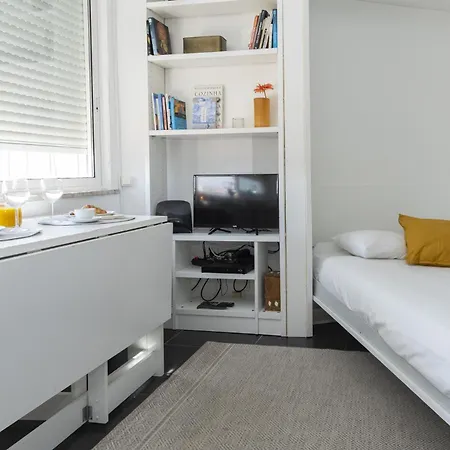 Near Principe Real & Avenida Da Liberdade - Ttl308 Appartamento Lisbona